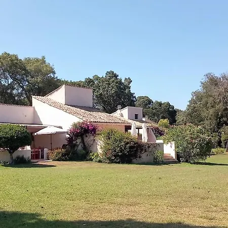 Casa de Férias Mini In Parco Con Piscina Vicino Al Mare Santa-Maria-Poggio (Corsica)