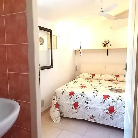Casa de Férias Mini In Parco Con Piscina Vicino Al Mare